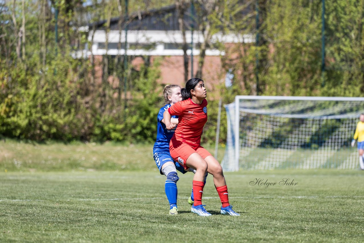 Bild 124 - F TSV Zarpen - Holstein Kiel II : Ergebnis: 2:6